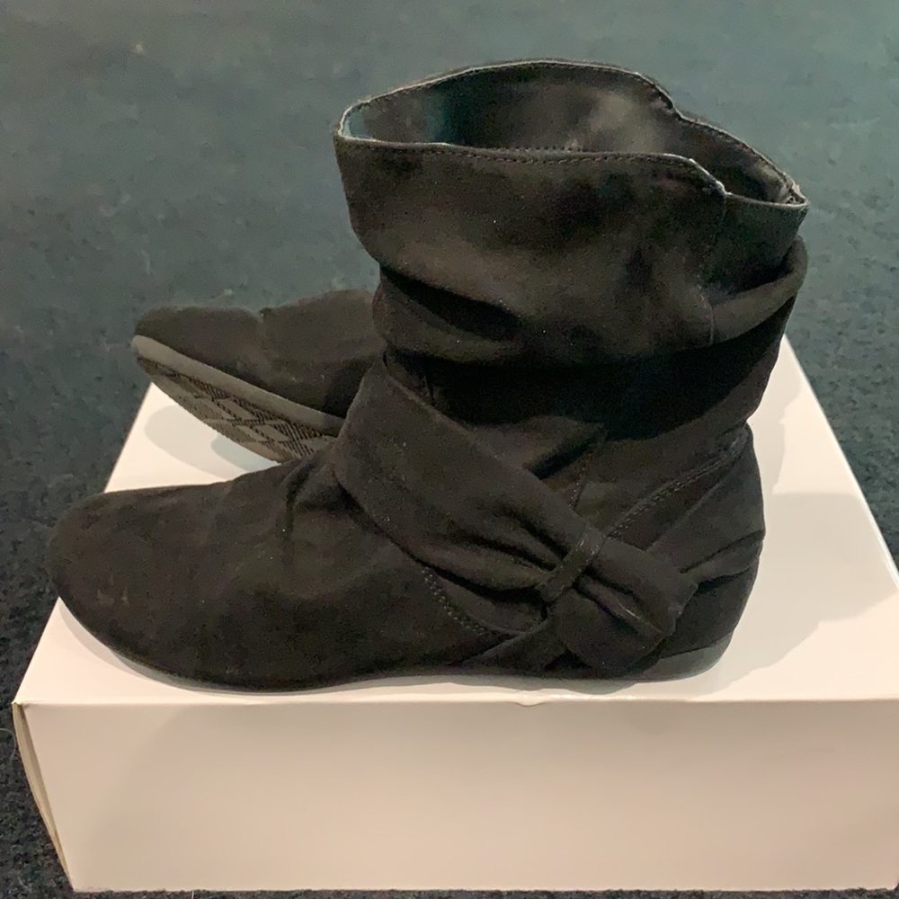 Black Flat Booties - Picture 3 of 3